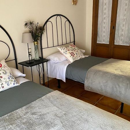발데로브레스 Casa Nemesio, Enclave Y Vistas Excepcionales 아파트 외부 사진